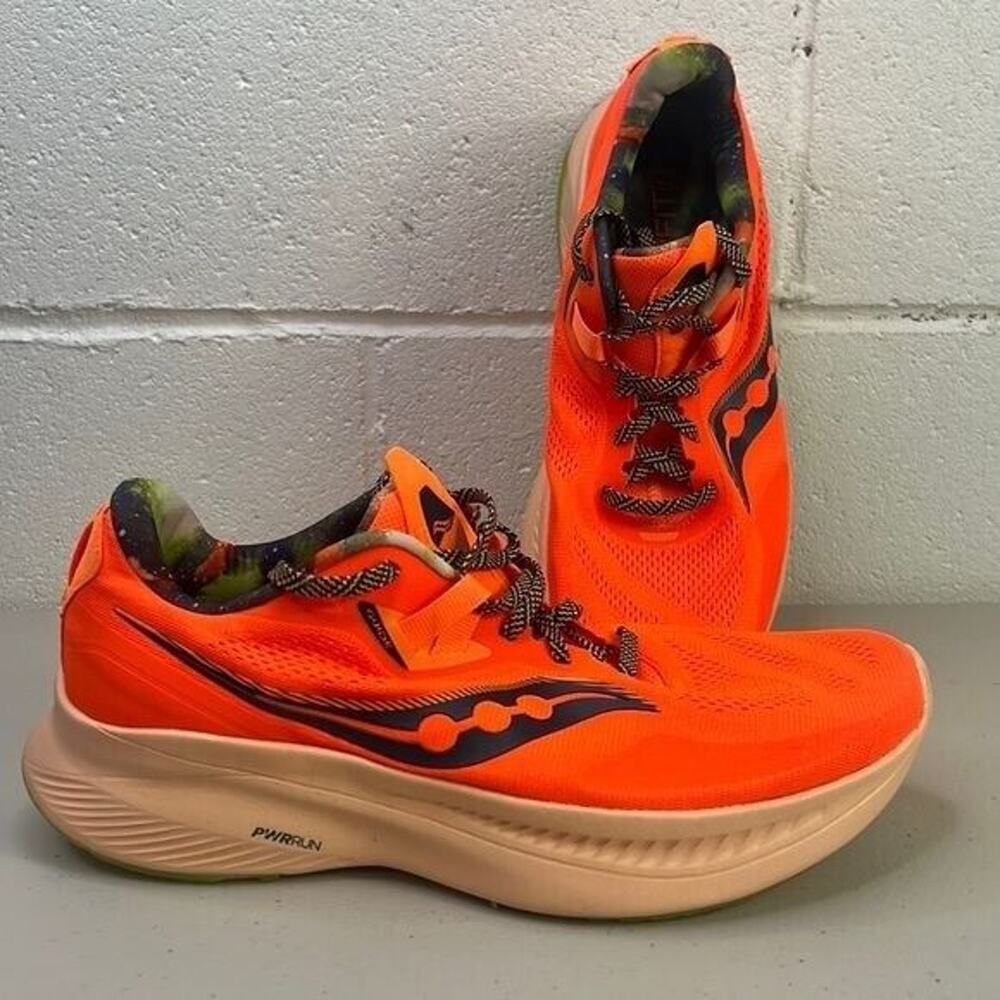 guide 15 Saucony athletic shoes neon orange/navy sz 10 Power Run S10684–45 shoe